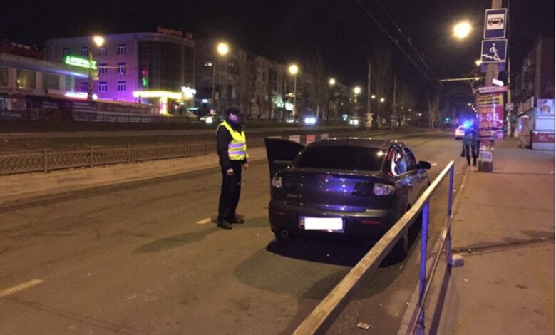 Пьяные водители на автомобилях "Mercedes" и "ВАЗ" этой ночью "рассекали" по Корабельному району | Корабелов.ИНФО