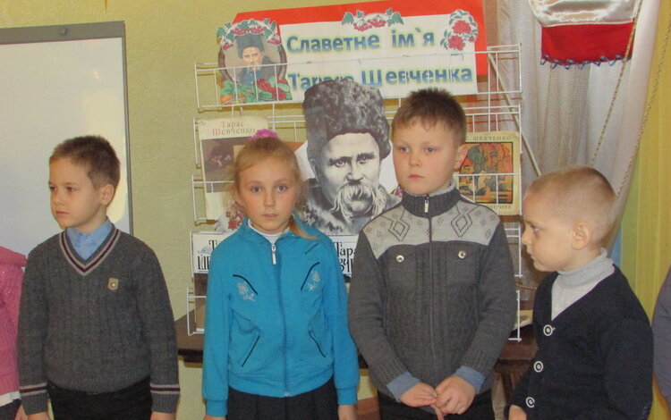 Першокласники Корабельного району вшанували пам’ять Тараса Шевченка (Відео) | Корабелов.ИНФО image 3