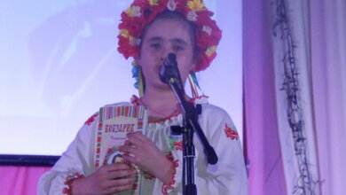 У Кульбакинському БК відбувся ІІІ міський огляд-конкурс читців «Нас єднає Тарасове слово» | Корабелов.ИНФО image 1