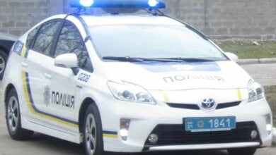 Здавалося б, пристойна пара... Патрульні виявили крадіїв ноутбуку з торгівельного центру у Корабельному | Корабелов.ИНФО