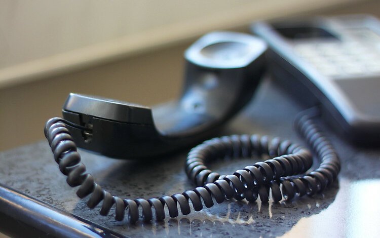 Николаевцы продолжают доверять телефонным мошенникам, вручая им "за спасение родных" и деньги, и драгоценности | Корабелов.ИНФО