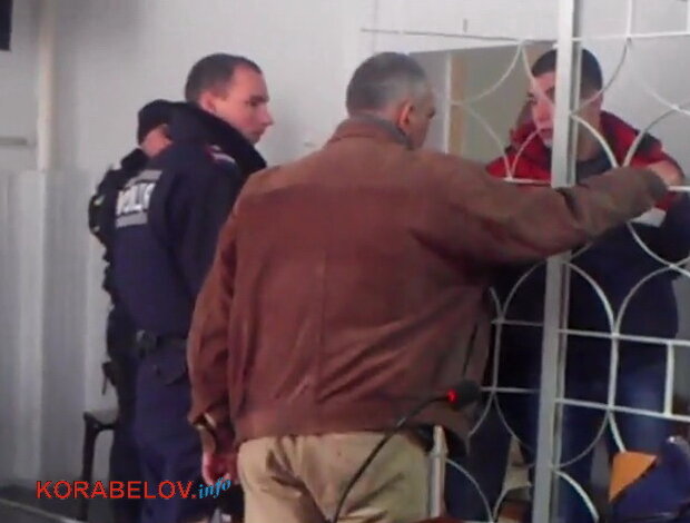 В Корабельном районном суде рассматривают дело несовершеннолетнего преступника (ВИДЕО) | Корабелов.ИНФО image 3