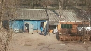 «Хамство на высшем уровне». Жители Корабельного района уже не в силах терпеть «будкоград» под своими окнами | Корабелов.ИНФО image 6