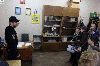 В Управлении патрульной полиции Николаева нашли индивидуальные слова для юных журналистов из Корабельного района | Корабелов.ИНФО image 5
