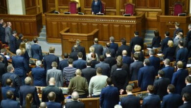 Народным депутатам почти в 3 раза увеличили зарплату | Корабелов.ИНФО