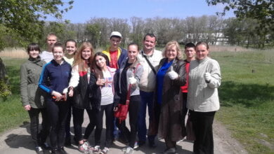 Школярі продовжили очищення парку "Богоявленськ" 29 квітня | Корабелов.ИНФО image 1