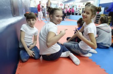 Девушки из СК "Илья Муромец" проверяли  себя на скорость, выносливость, силу и волю к победе | Корабелов.ИНФО image 17