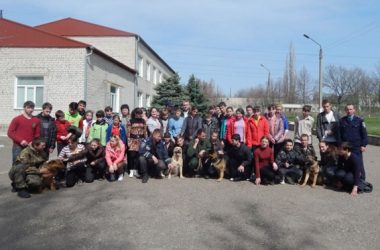 Правоохоронці Корабельного району відвезли школярів до кінологічного центру | Корабелов.ИНФО image 5