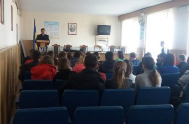 Школярі побували в Корабельному відділі поліції | Корабелов.ИНФО image 2