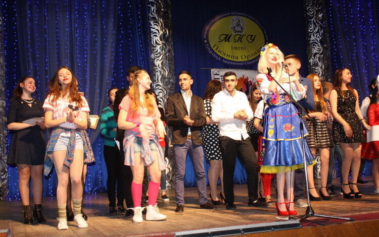 Красивый маркетинговый ход: талантливые школьники из Корабельного получили скидку на обучение в Николаевском ВУЗе | Корабелов.ИНФО image 1