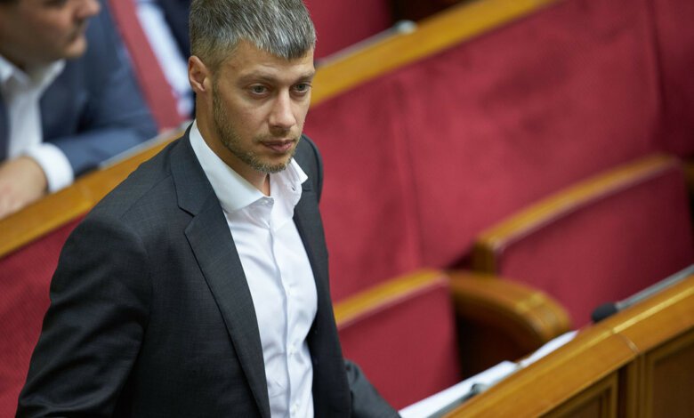 Кому поднять зарплаты и что финансировать: нардеп Артем Ильюк рассказал, куда нужно перераспределить профицит бюджета | Корабелов.ИНФО