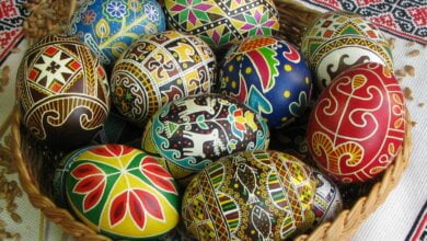 Завітайте на безкоштовний майстер-клас з розпису писанки в бібліотеку  №18 в Корабельному районі! | Корабелов.ИНФО