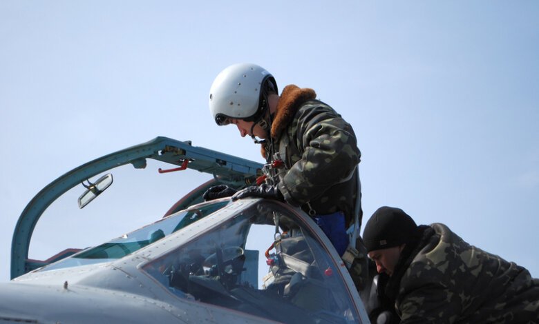 На Миколаївщині курсанти  приступили до перших самостійних польотів на  МіГ-29 та Су-25 | Корабелов.ИНФО