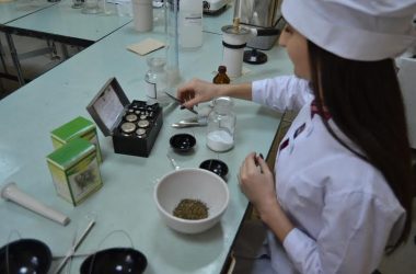 В Николаеве теперь будут учить фармацевтов-бакалавров | Корабелов.ИНФО image 2