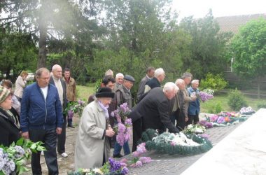 "Дорогами славы отцов". Ветераны и пенсионеры НГЗ проехали по местам боевой славы воинов Великой Отечественной | Корабелов.ИНФО image 13