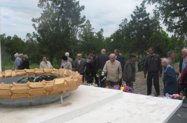 "Дорогами славы отцов". Ветераны и пенсионеры НГЗ проехали по местам боевой славы воинов Великой Отечественной | Корабелов.ИНФО image 7