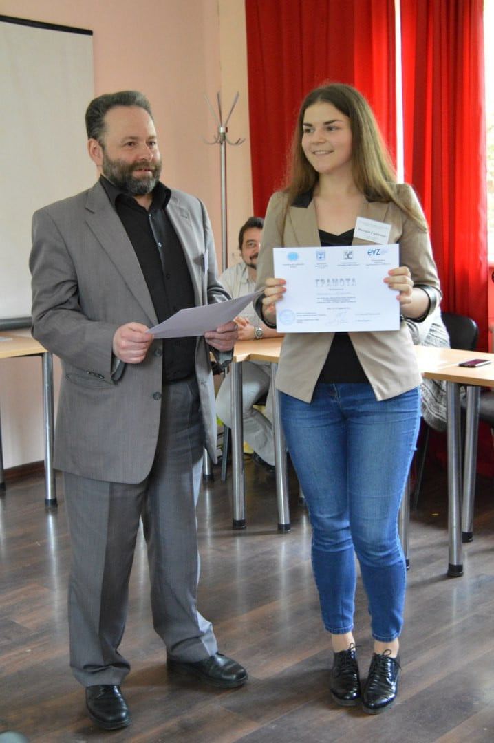 Школярки з Корабельного привезли нагороди зі Всеукраїнського конкурсу учнівських робіт «Історія та уроки Голокосту» | Корабелов.ИНФО image 5