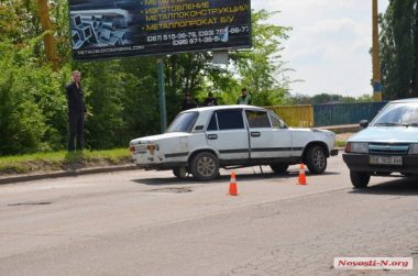 "Упал на крышу и вернулся в исходное положение". Из-за ямы на Широкобальском мосту у ВАЗа отвалилось колесо (ВИДЕО) | Корабелов.ИНФО image 3