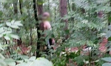 В Николаеве посреди белого дня трое мужчин избили и привязали к дереву таксиста, отобрав у него автомобиль | Корабелов.ИНФО