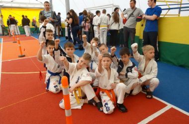 Встретились в честных поединках, почтив память Ильи Волкова. Каратисты из Корабельного вернулись домой с победами | Корабелов.ИНФО image 6