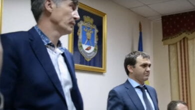 Активисты кричали «Ганьба» нардепу Жолобецкому, не дав высказаться | Корабелов.ИНФО