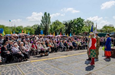 Народный депутат Артем Ильюк поздравил ветеранов с наступающим праздником Великой Победы | Корабелов.ИНФО image 9