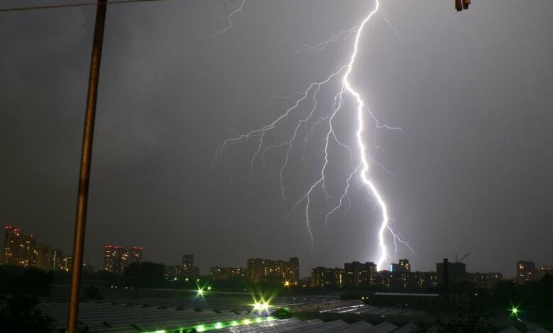 "Николаев сегодня накроет гроза, шквальный ветер, возможен град", - горсовет | Корабелов.ИНФО