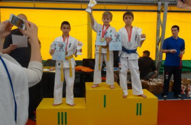 Встретились в честных поединках, почтив память Ильи Волкова. Каратисты из Корабельного вернулись домой с победами | Корабелов.ИНФО image 10