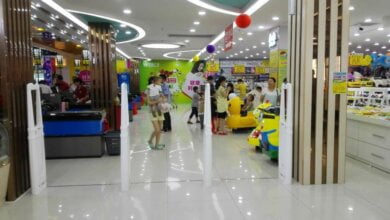 В Корабельному районі нездорові 40-річний чоловік з матір'ю намагались винести з супермаркету антену | Корабелов.ИНФО