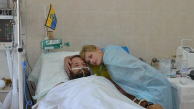 Врач из Николаева, спасший жизнь бойцу, оказался с ним в одной палате | Корабелов.ИНФО