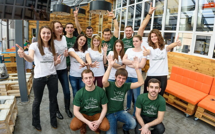 Николаевцы зарабатывают, не выходя из дома: в городе бум фриланс-услуг | Корабелов.ИНФО image 1