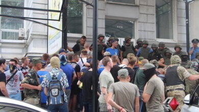 В Николаеве из-за форума партии соратника Януковича произошли столкновения в бизнес-центре - есть пострадавшие | Корабелов.ИНФО image 1