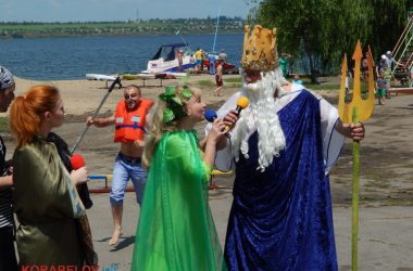 Разливали "пойло", наказали тренеров... Нептун заглянул в яхт-клуб Корабельного района (ВИДЕО) | Корабелов.ИНФО image 4
