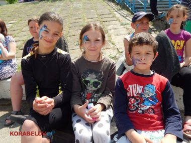 Разливали "пойло", наказали тренеров... Нептун заглянул в яхт-клуб Корабельного района (ВИДЕО) | Корабелов.ИНФО image 16