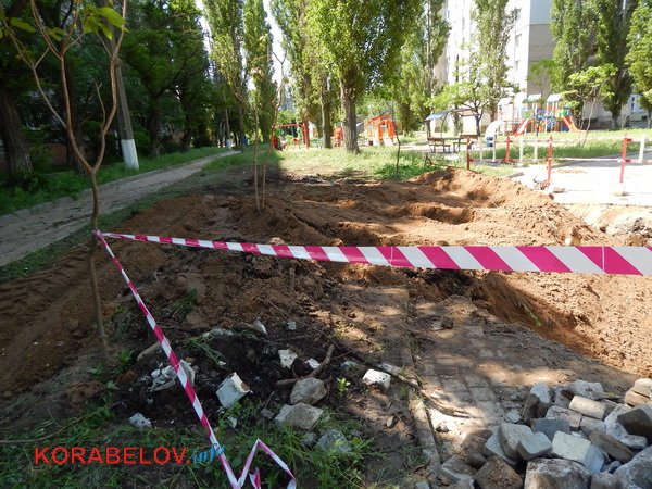 Из-за прорвавшей водопроводной трубы пришлось разрушить одну из башен «Сказки» в Корабельном районе (видео) | Корабелов.ИНФО image 7