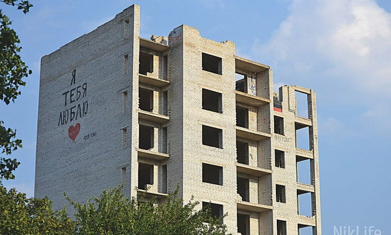 В Николаеве в недостроенной многоэтажке снова погиб подросток | Корабелов.ИНФО