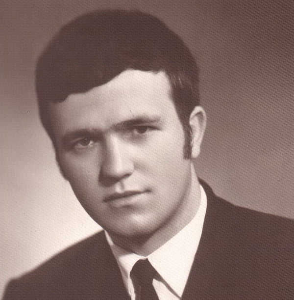 выпускник