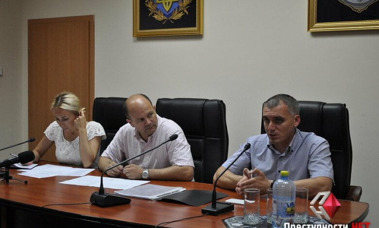 Зерновозы теперь будут пускать в Николаев ночью. Сенкевич «закрывал» город для диалога с перевозчиками | Корабелов.ИНФО