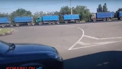 "Лето пришло, фуры прилетели..." - николаевцы продолжают возмущаться бесконечными колоннами зерновозов (видео) | Корабелов.ИНФО