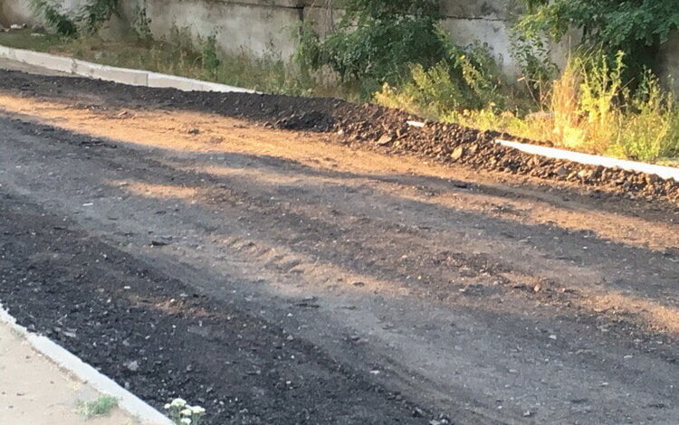 "Тяжело назвать асфальтом... Так что, просто положили", - жители улицы Рыбной в Николаеве - о новом дорожном покрытии | Корабелов.ИНФО image 3