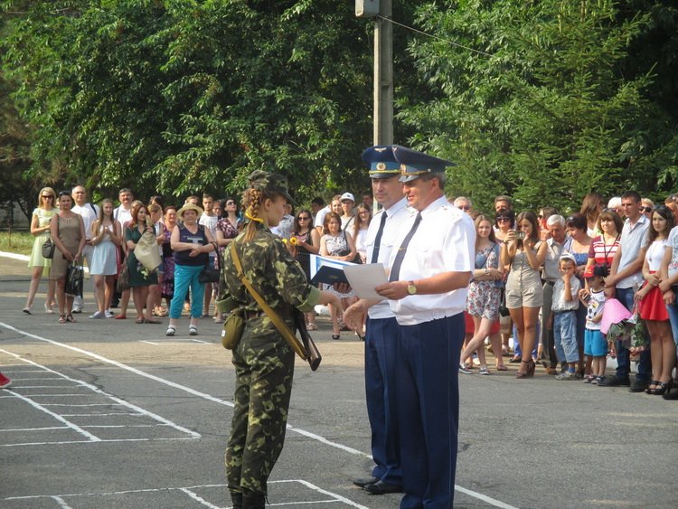 В Николаеве присягнули на верность Родине будущие офицеры запаса, учившиеся летать на базе аэродрома в Кульбакино | Корабелов.ИНФО image 1