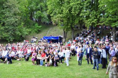 На святі замку, музики та пісні… «Забави у княжому місті» прикрасили своїм співом і «Вітовчани» з Корабельного (ВІДЕО) | Корабелов.ИНФО image 7