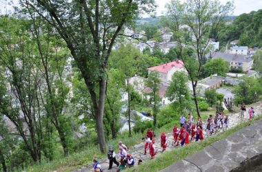 На святі замку, музики та пісні… «Забави у княжому місті» прикрасили своїм співом і «Вітовчани» з Корабельного (ВІДЕО) | Корабелов.ИНФО image 4