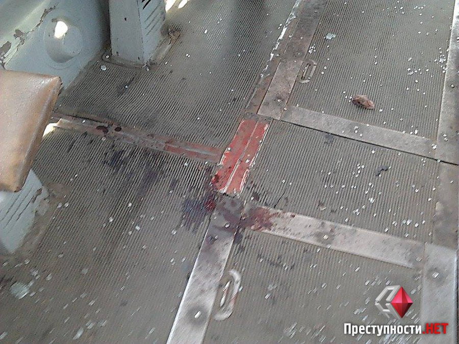 В центре Николаева "фура" въехала в трамвай – две женщины госпитализированы | Корабелов.ИНФО image 5