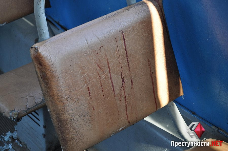 В центре Николаева "фура" въехала в трамвай – две женщины госпитализированы | Корабелов.ИНФО image 9