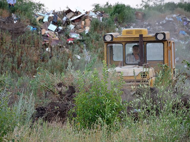 Третий раз с начала лета горит свалка в Витовском районе под Николаевом (видео) | Корабелов.ИНФО image 2