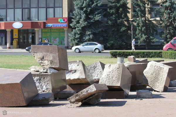 В Николаеве демонтируют постамент памятника Ленину | Корабелов.ИНФО image 8