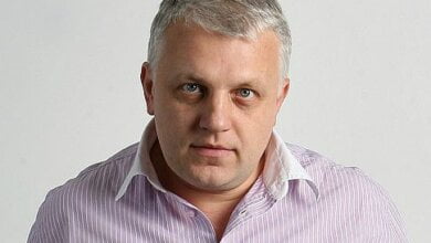 У КИЄВІ ВІД ВИБУХУ В МАШИНІ ЗАГИНУВ ЖУРНАЛІСТ ПАВЛО ШЕРЕМЕТ | Корабелов.ИНФО