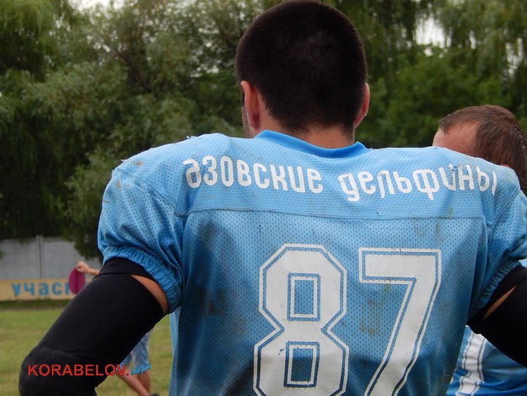 "Я - викинг до последнего дня! Меня не сломить!" Жесткий американский футбол на стадионе в Корабельном (ВИДЕО) | Корабелов.ИНФО image 11