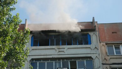 12-летняя девочка, обнаружив пожар на балконе, сама его потушила | Корабелов.ИНФО